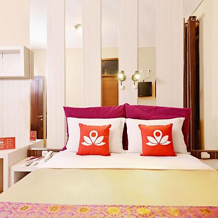Zen Rooms Riau Natuna Bandung Exteriör bild