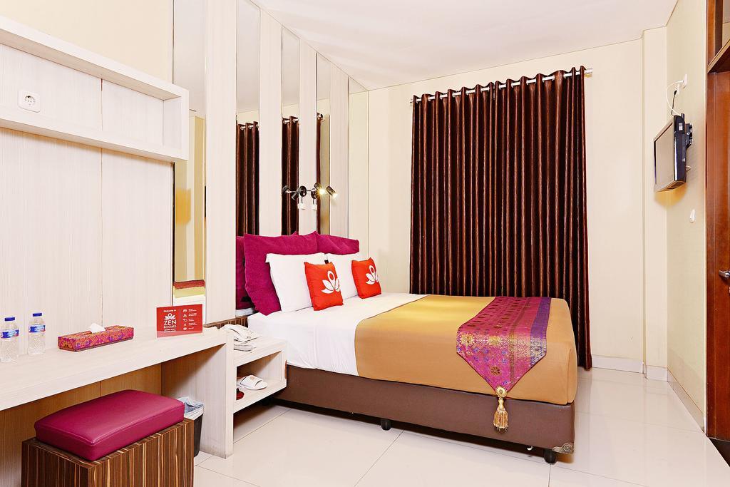 Zen Rooms Riau Natuna Bandung Exteriör bild