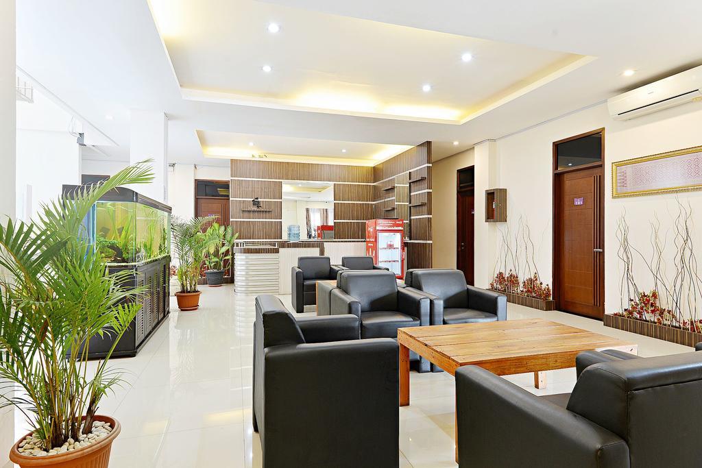 Zen Rooms Riau Natuna Bandung Exteriör bild