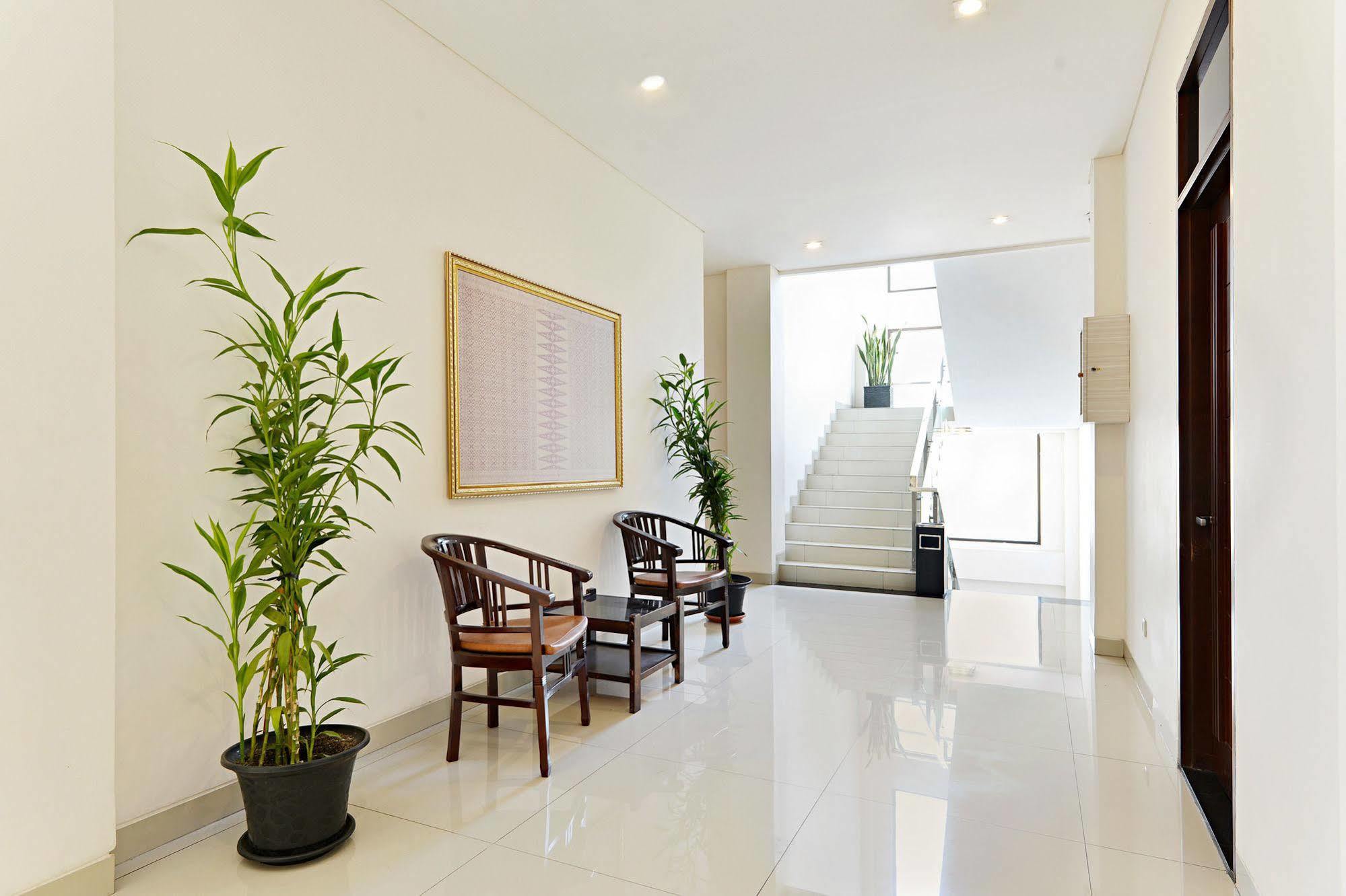 Zen Rooms Riau Natuna Bandung Exteriör bild